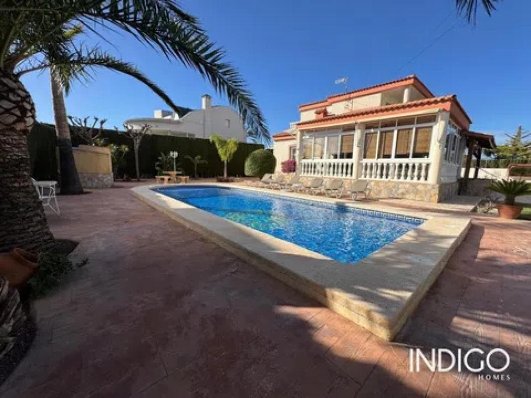 Propiedades en venta y alquiler en España photo 2