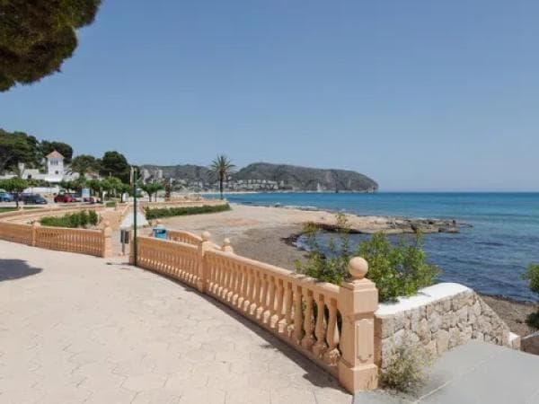 Local en Pinar de Advocat-Cometa thumbnail 1