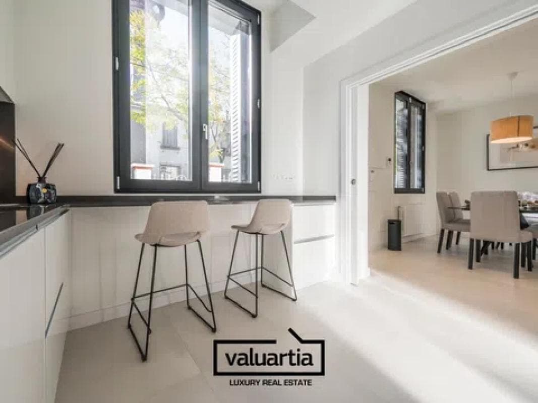 Продажа таунхауса в Calle Mercedes Formica, 33 , Мадрид photo 2