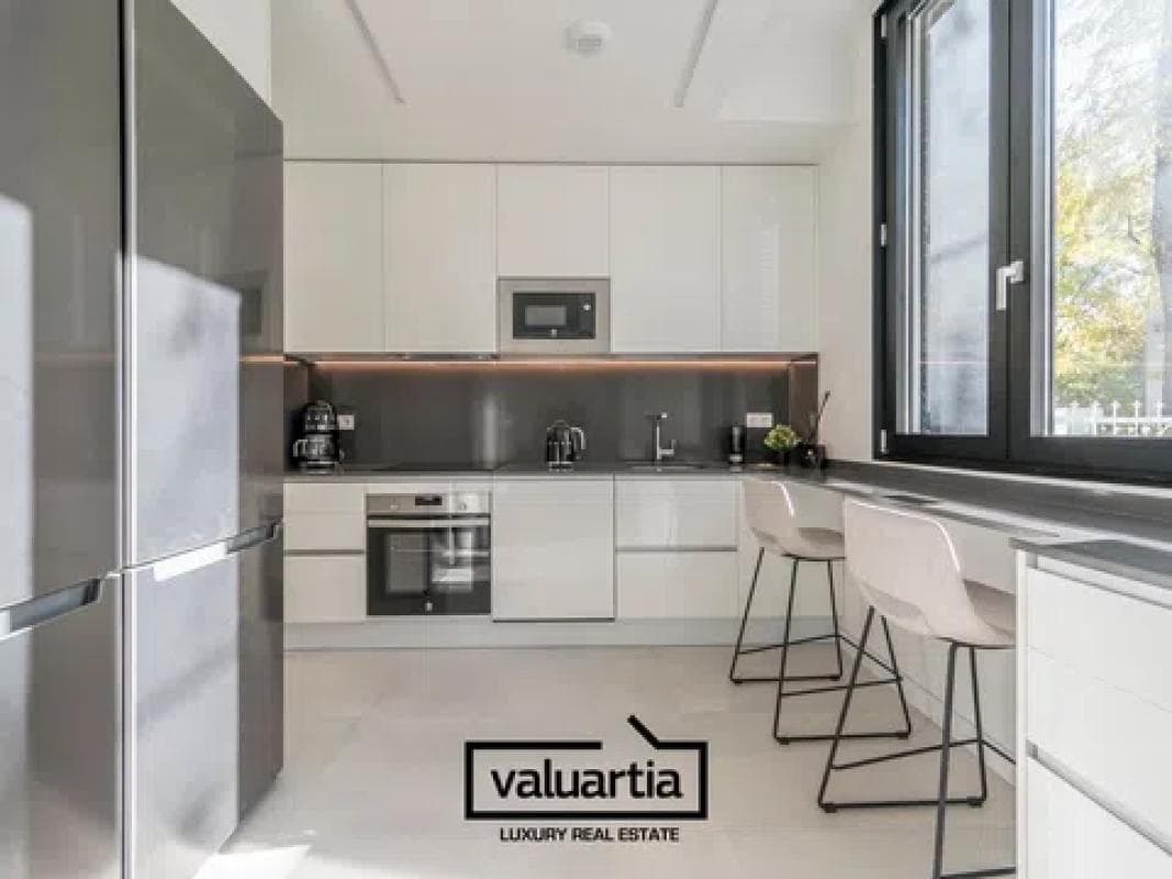 Продажа таунхауса в Calle Mercedes Formica, 33 , Мадрид photo 3