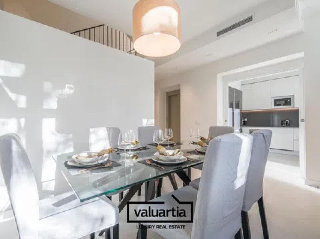 Продажа таунхауса в Calle Mercedes Formica, 33 , Мадрид photo 4