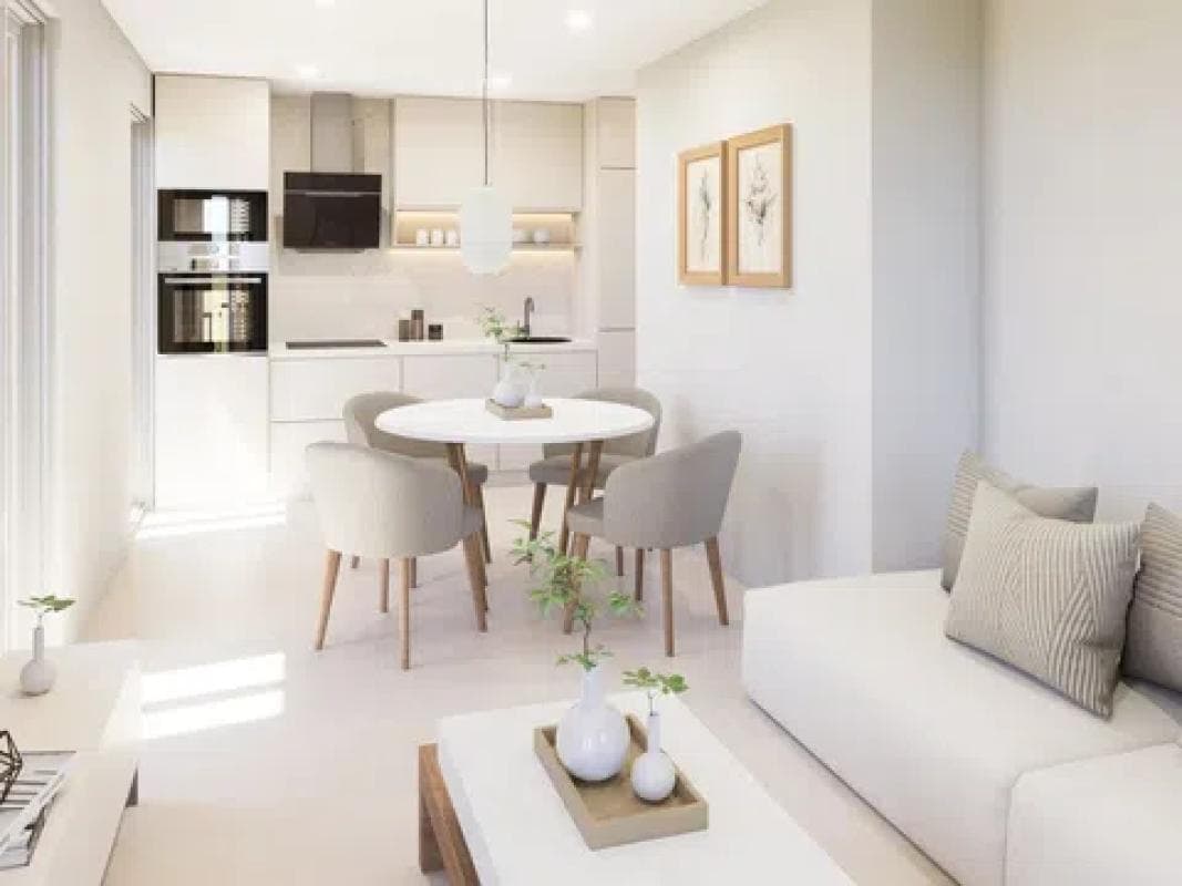 Venta de piso en Avenida San Lorenzo, 58, Estepona
photo 3