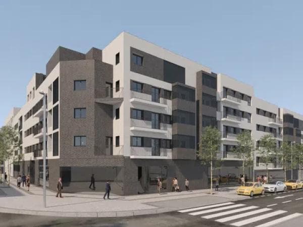 Venta de piso en Provisional Ahijones Dieciséis, 48, Madrid
photo 1