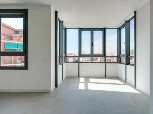 Venta de piso en Riera de la Creu 54, 56, Hospitalet de Llobregat
thumbnail 2