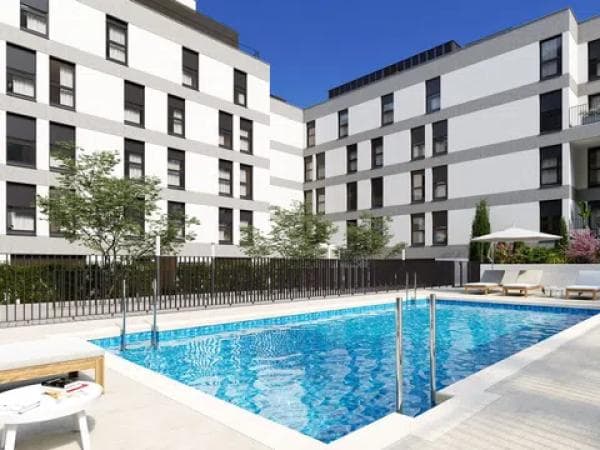 Venta de piso en Calle Provisional Ahijones Treinta y Nueve, 101, Madrid
thumbnail 1