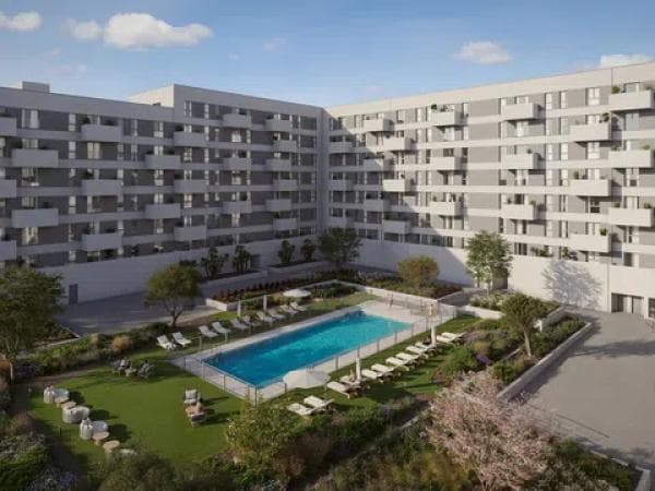 Venta de piso en Camino de Negralejo, 16, Madrid
thumbnail 1