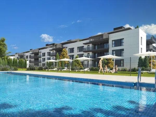 Venta de piso en Avenida del Arroyo Juncal, 20, Navalcarnero
thumbnail 1