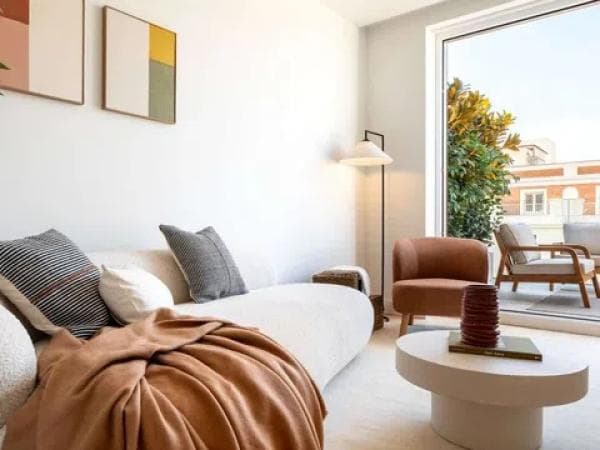 Duplex en venta en Calle de Sta Engracia, 96, Madrid thumbnail 1