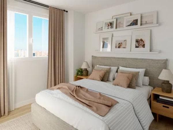 Venta de piso en José María Lozano Sáinz, 11, Madrid
thumbnail 1