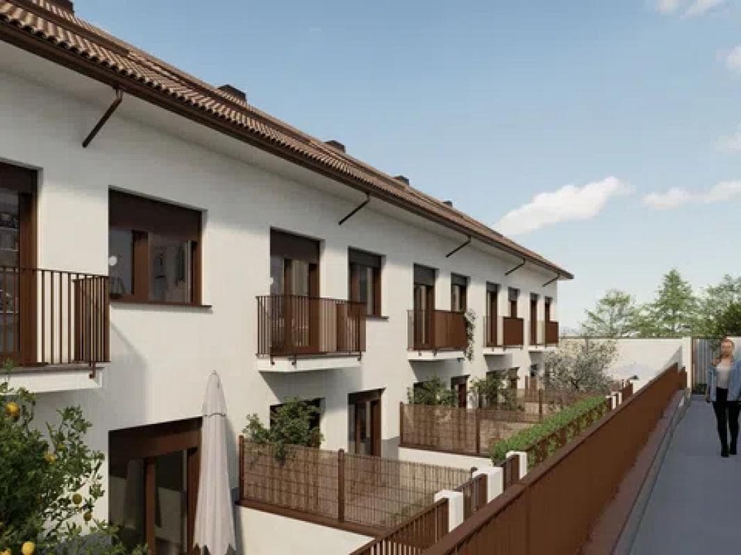 Venta de chalet adosado en Calle Palomares, 1 , Valdeolmos-Alalpardo photo 4