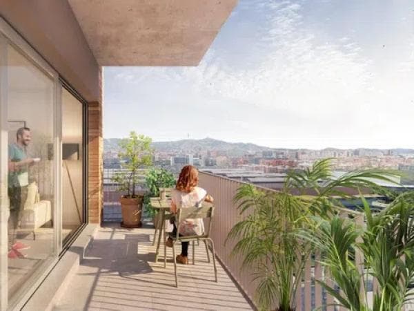 Sale of flat in Calle de la Metal·lúrgia, 34, Barcelona
thumbnail 1