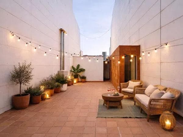 Duplex for sale on Calle de Violant d'Hongria Reina d'Aragó, 69, Barcelona photo 1