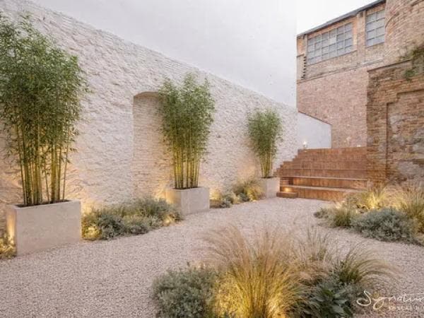 Duplex for sale on Calle de Violant d'Hongria Reina d'Aragó, 69, Barcelona thumbnail 1