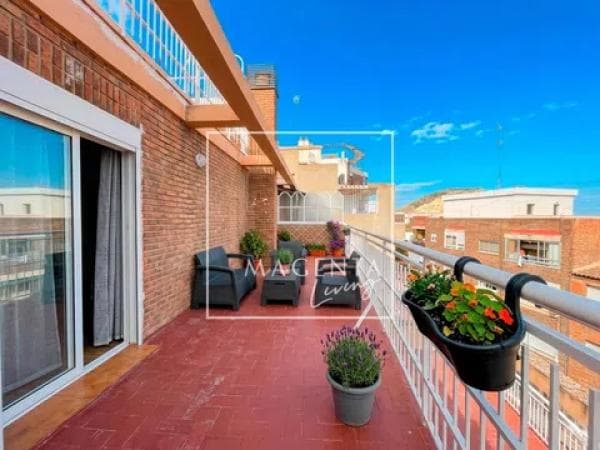 Продажа квартиры на Calle de la Virgen del Socorro, Аликанте / Алакант
photo 1