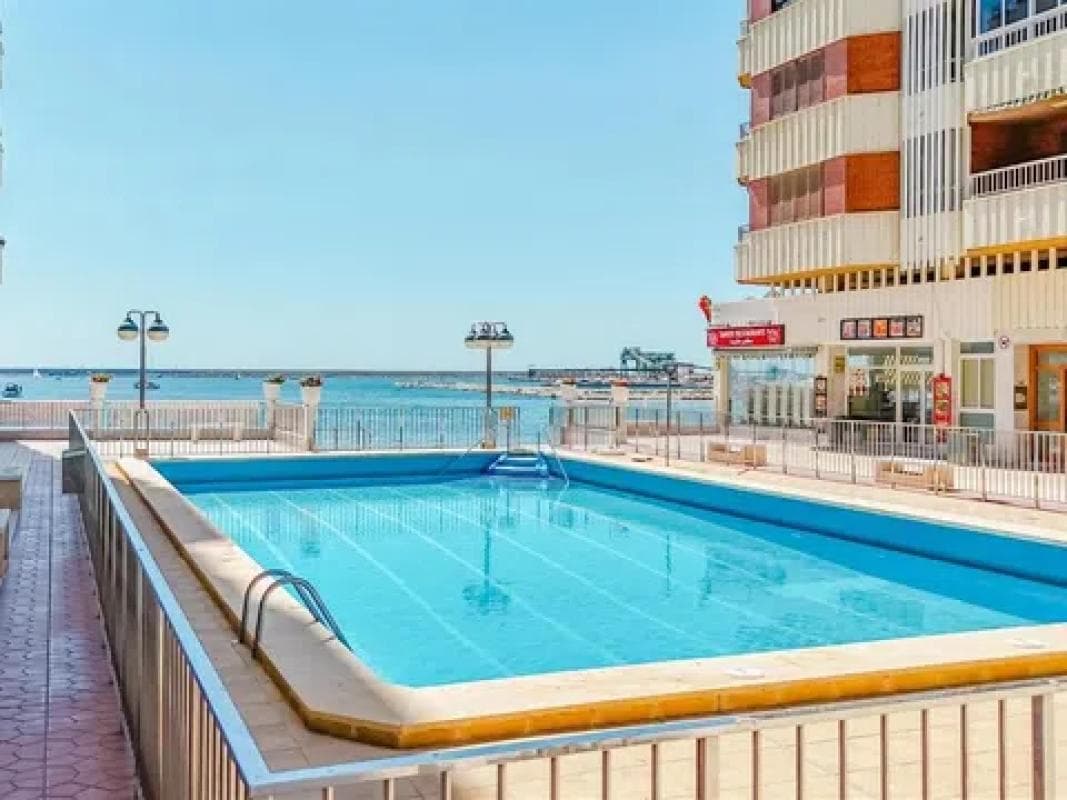 Venta de piso en Barrio El Acequión, Torrevieja
photo 3