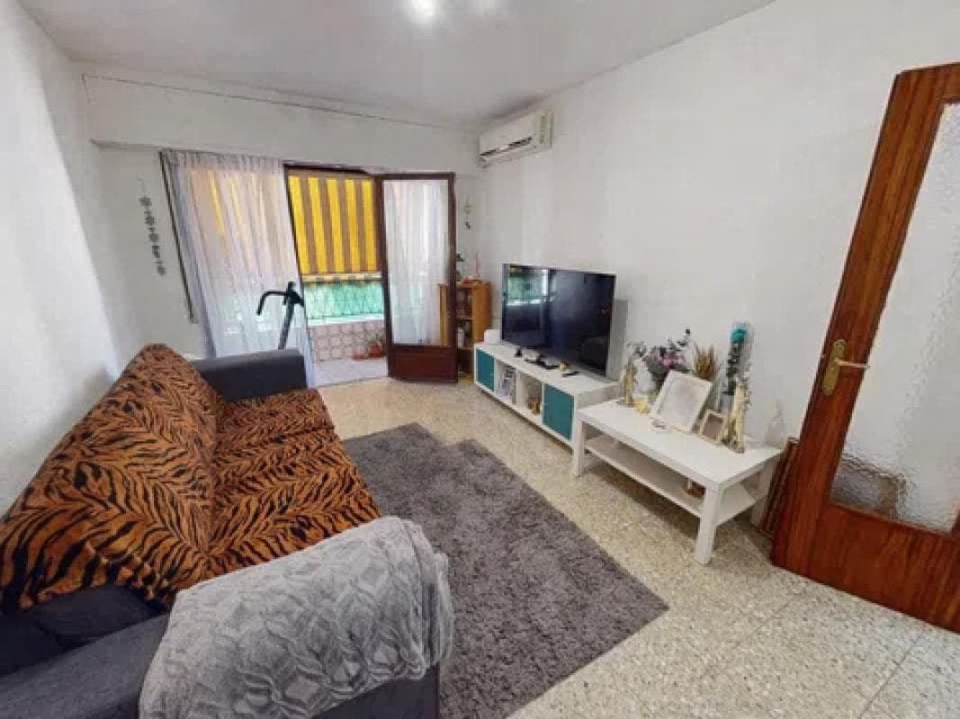 Venta de piso en Juan Sebastian, San Juan de Alicante
photo 2