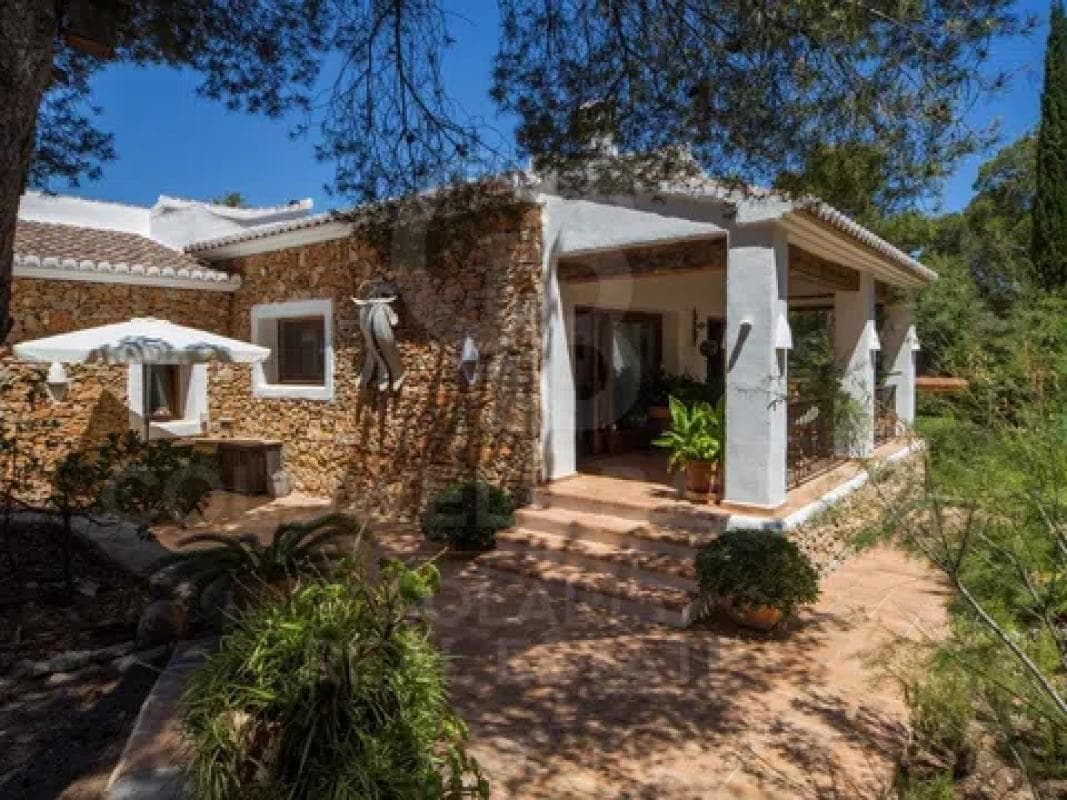 Propiedades en venta y alquiler en España photo 5