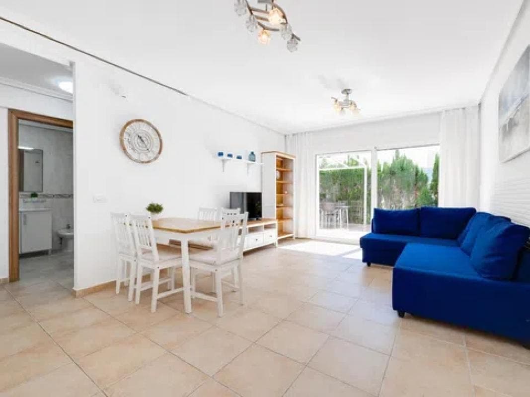 Venta de piso en Calle Mar Rojo, 11, Torrevieja
photo 2
