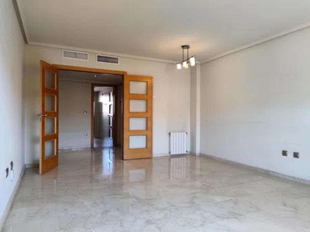 Продажа квартиры на Calle Llinares, 5, Аликанте / Алакант
photo 4