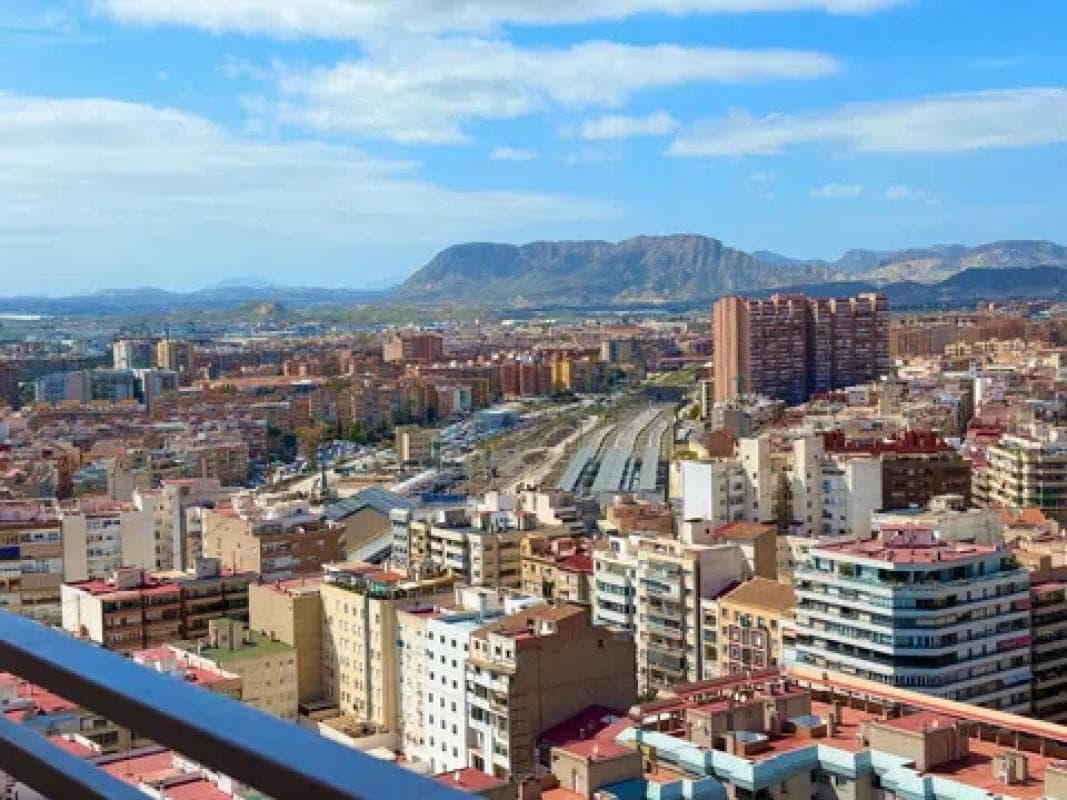 Venta de piso en Calle Poeta Vila y Blanco, 4, Alicante / Alacant
photo 5