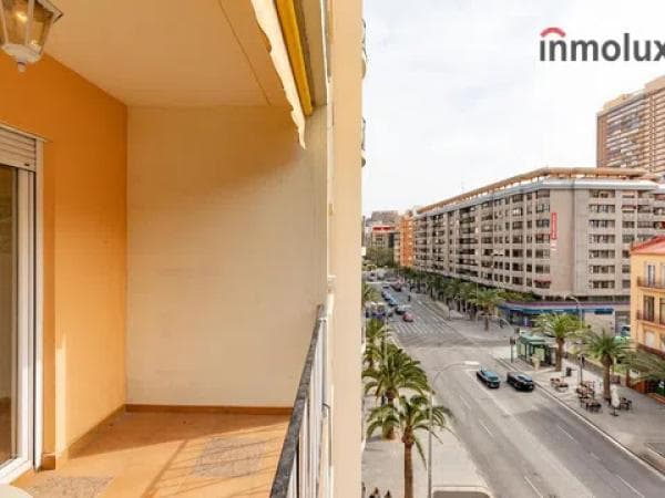 Venta de piso en Avenida de la Estacion, Alicante / Alacant
photo 1