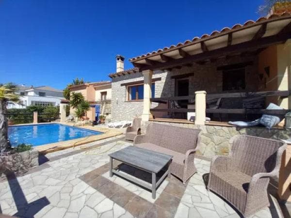 Casa independiente thumbnail 1