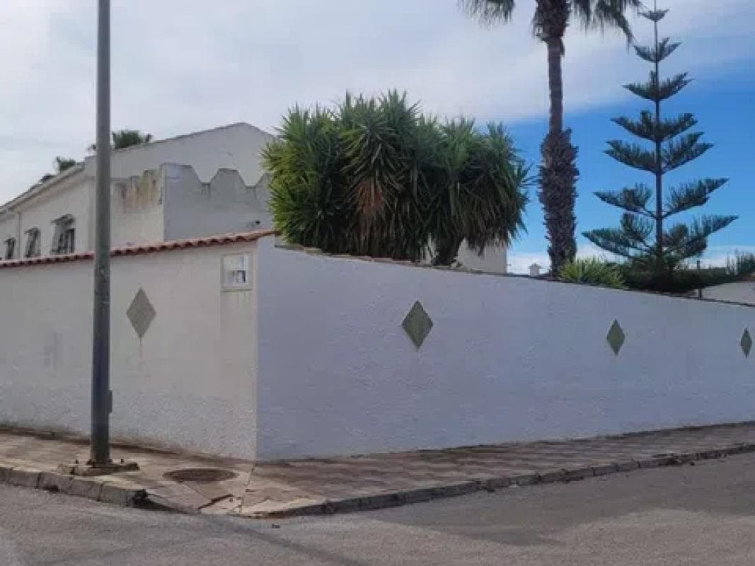 Venta de chalet independiente en Barrio La Siesta - El Salado - Torreta, Torrevieja
photo 3
