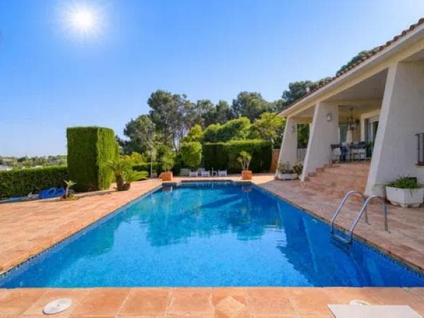 Chalet independiente en venta en Pinar de Advocat-Cometa, Moraira
thumbnail 1