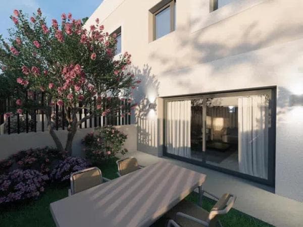 Chalet adosado en calle Dels Cirerers, 11 thumbnail 2