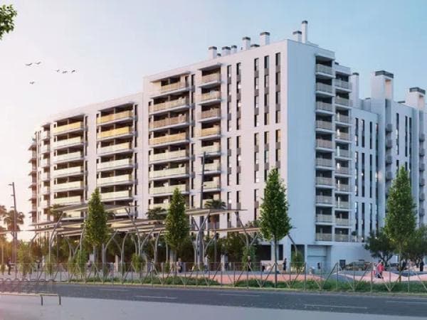 Venta de piso en Avenida Manuel Clavero Arévalo s/n, Dos Hermanas
thumbnail 2