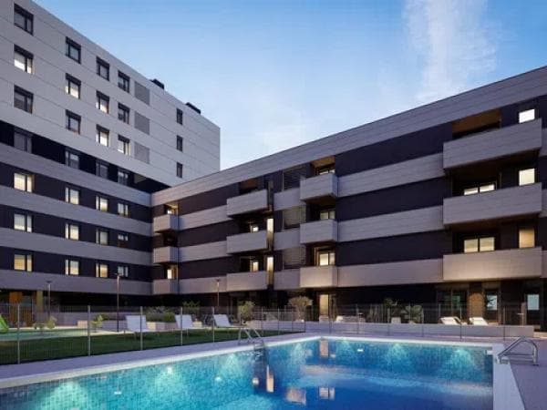 Venta de piso en Calle Japón s/n, Sevilla
thumbnail 2