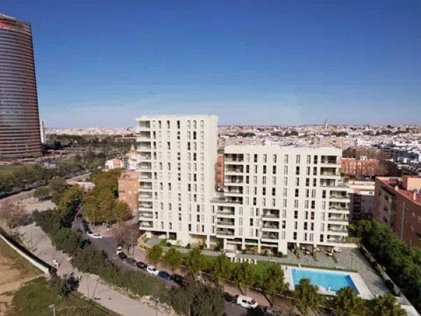 Venta de piso en Ronda de los Tejares, 1, Sevilla
photo 1