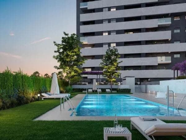 Venta de piso en Avenida de Andalucía, 1, Sevilla
thumbnail 1