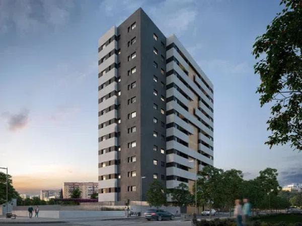 Venta de piso en Avenida de Andalucía, 1, Sevilla
thumbnail 2