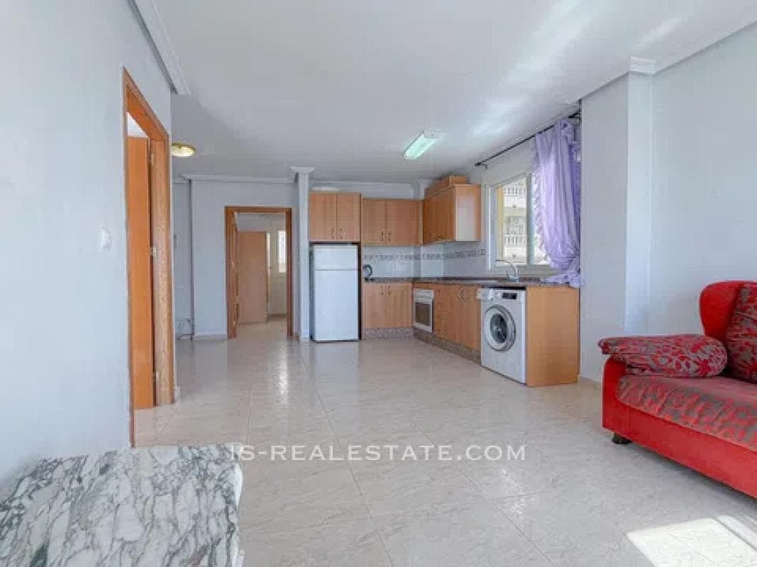 Venta de piso en Barrio Nueva Torrevieja, Torrevieja
photo 3