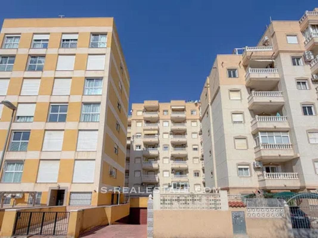 Venta de piso en Barrio Nueva Torrevieja, Torrevieja
photo 4