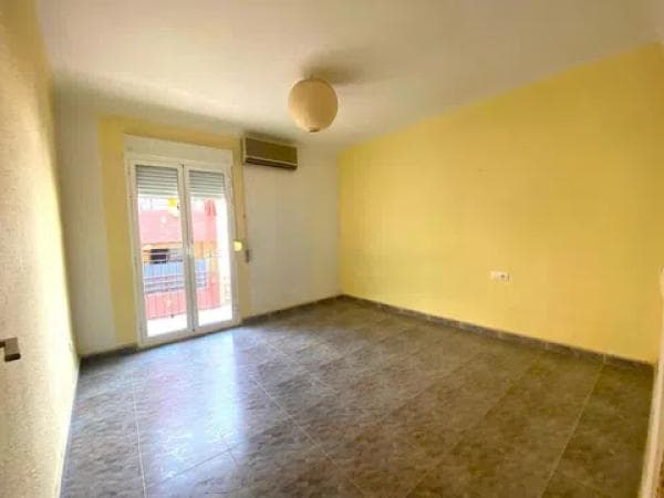 Venta de piso en Barrio Carolinas Altas, Alicante / Alacant
thumbnail 1