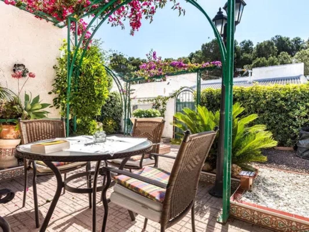 Venta de chalet independiente en Barrio La Siesta - El Salado - Torreta, Torrevieja
photo 4