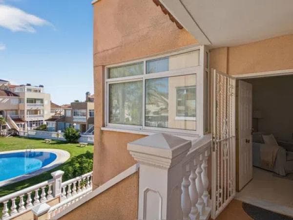 Дуплекс на продажу в Barrio Zeniamar, Ориуэла thumbnail 2