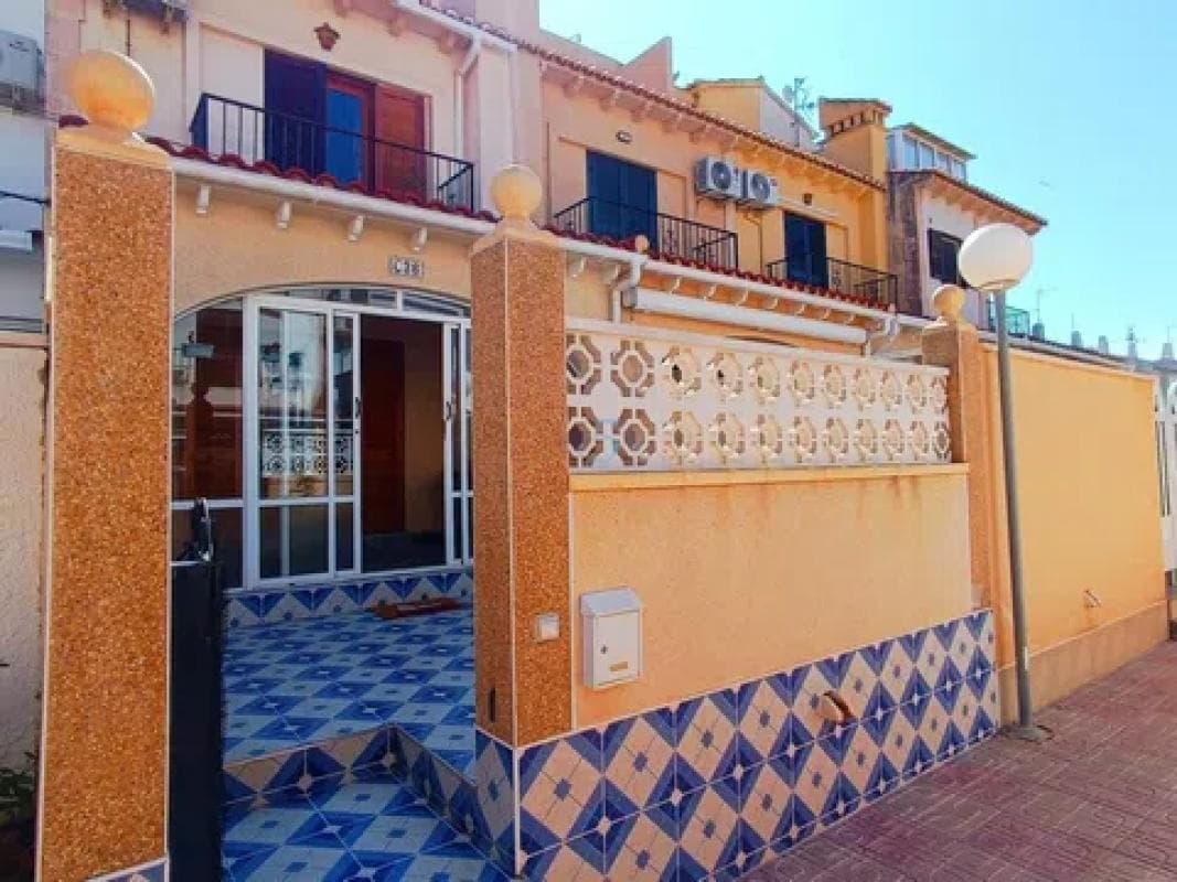 Venta de chalet independiente en Barrio La Siesta - El Salado - Torreta, Torrevieja
photo 4