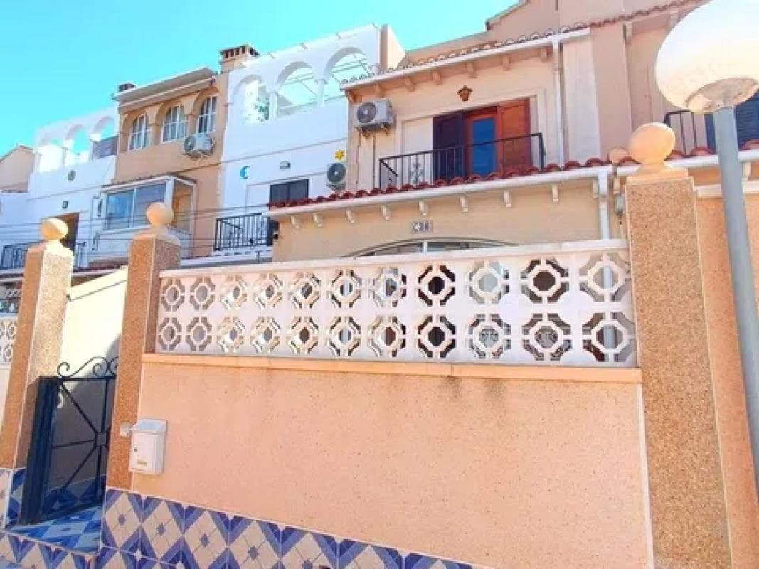 Venta de chalet independiente en Barrio La Siesta - El Salado - Torreta, Torrevieja
photo 5