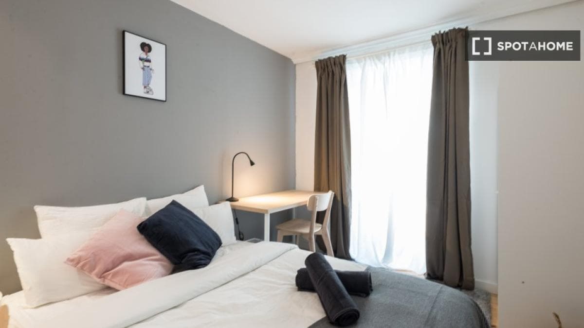 Properties for sale and rent in Spain photo 2