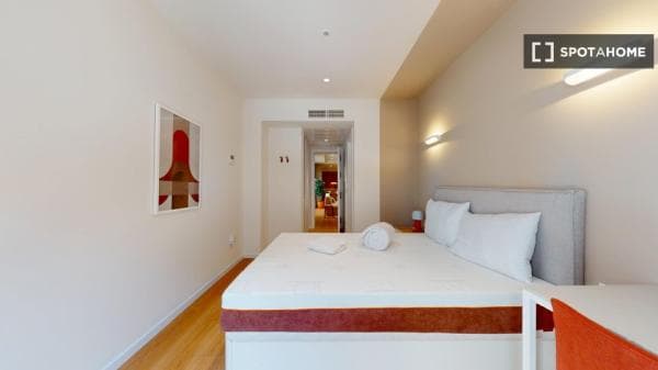 Coliving en Madrid: Piso de 54m2 thumbnail 1