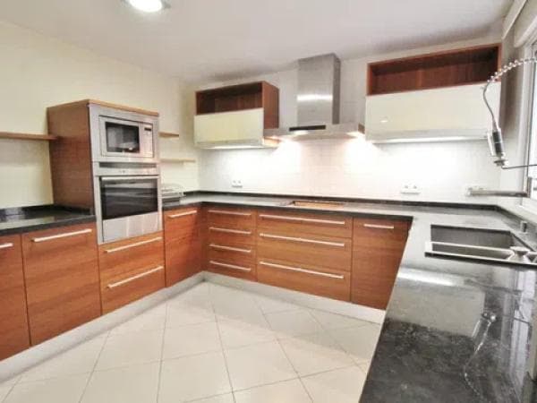 Venta de piso en Barrio Ensanche-Diputación, Alicante / Alacant
thumbnail 1