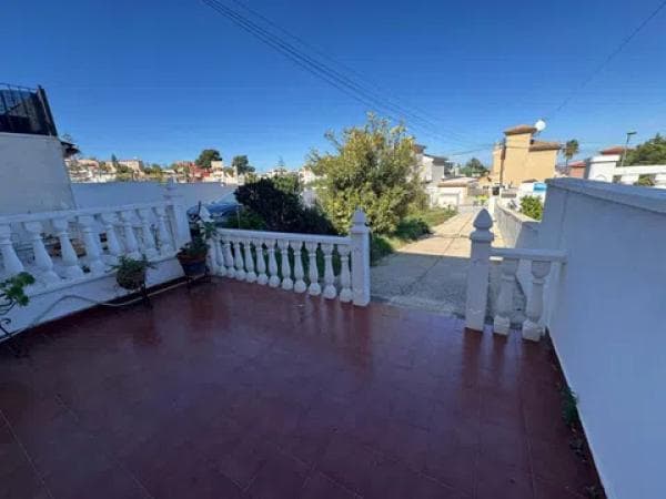 Chalet adosado photo 1