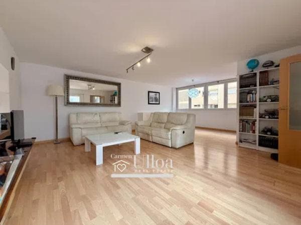 Venta de piso en Avenida de Ramón y Cajal, 8, Alicante / Alacant
thumbnail 1