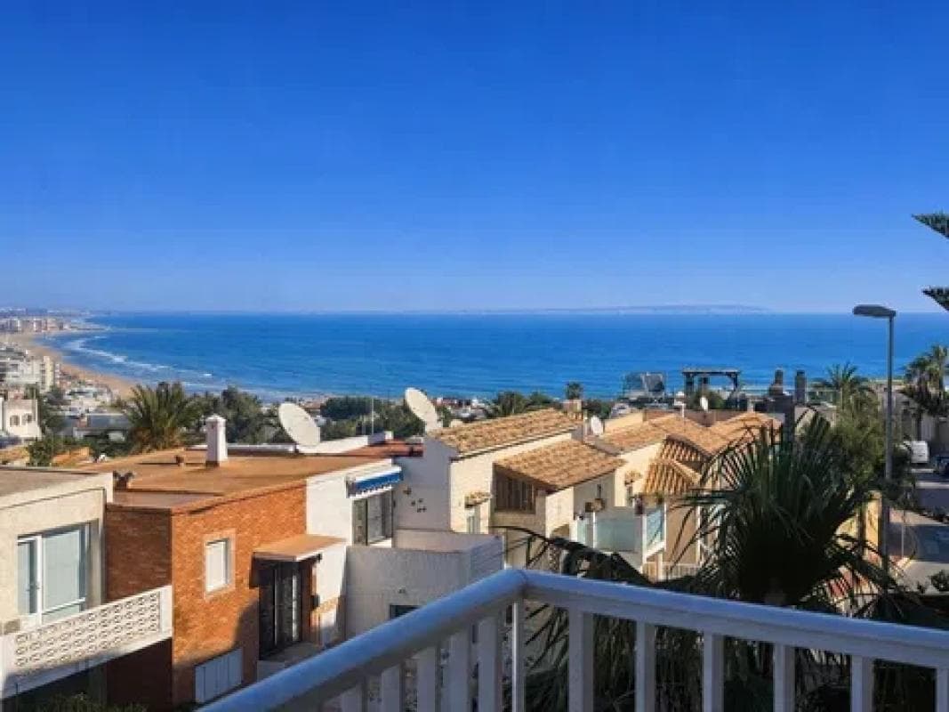 Продажа квартиры на Calle San Sebastián, 4, Торревьеха
photo 2