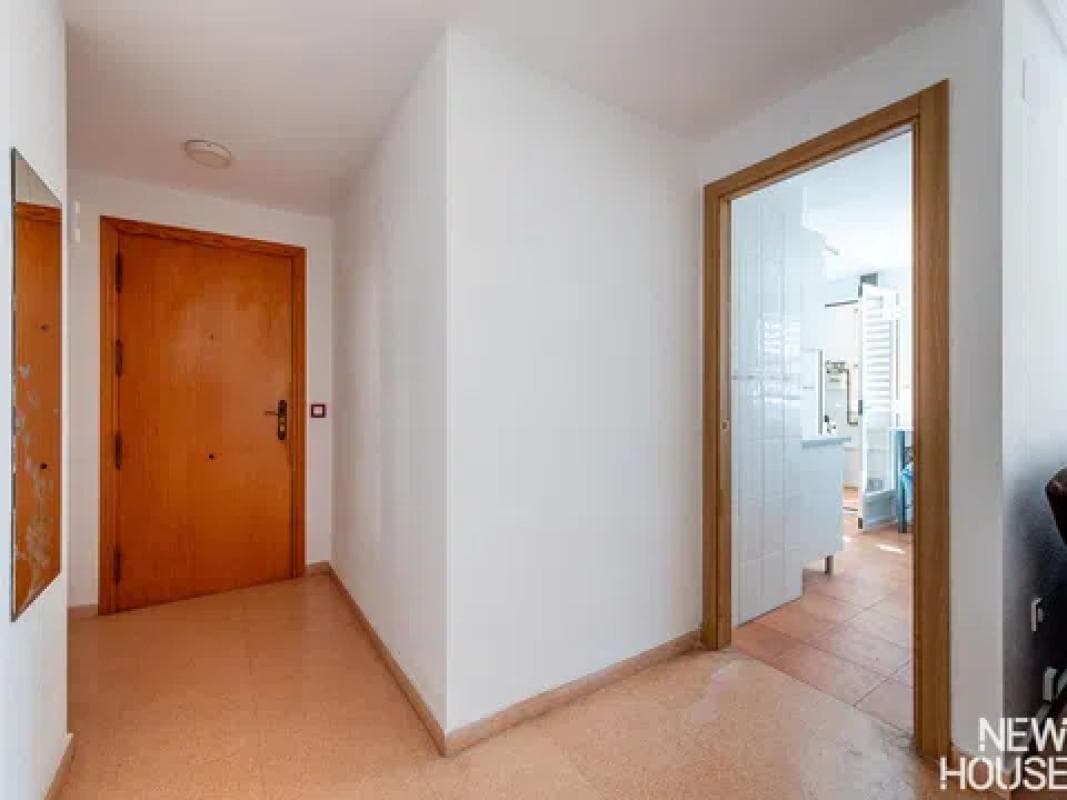Venta de piso en Avenida Esportista Miriam Blasco, Alicante / Alacant
photo 5
