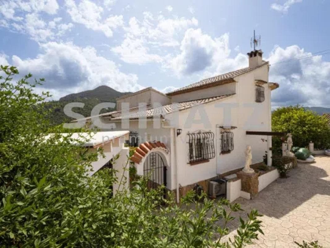 Sale of independent chalet in Alcalalí, Alcalalí
photo 2