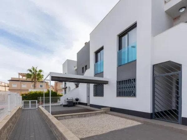 Venta de piso en Barrio Los Balcones - Los Altos del Edén, Torrevieja
thumbnail 2
